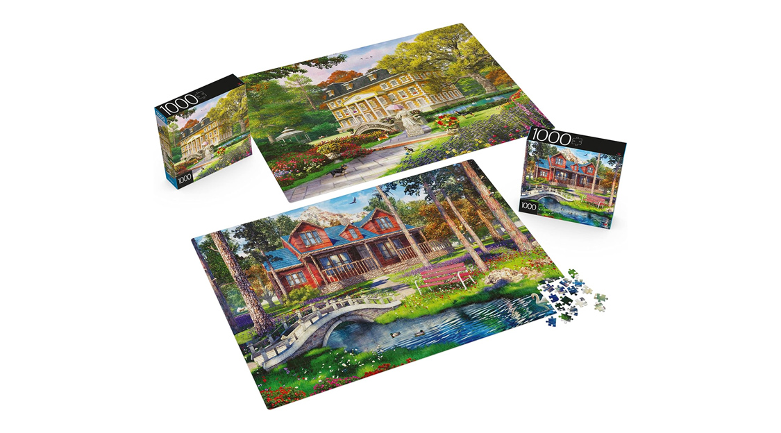 lot de deux puzzles, avec son art vibrant et diversifié allant de la peinture à la photographie et au collage