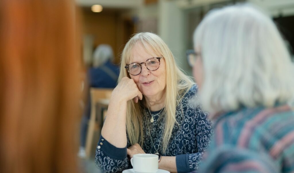 Consultez un aîné pour 25 sous une écoute Bienveillante