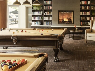 Le Gibraltar pool tables