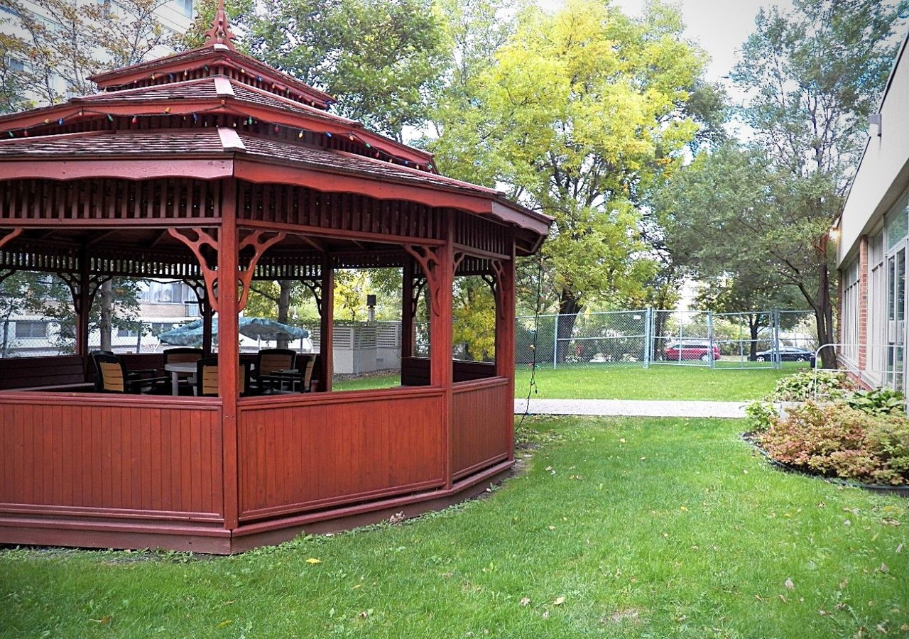 Manoir St-Laurent Aménagement extérieur