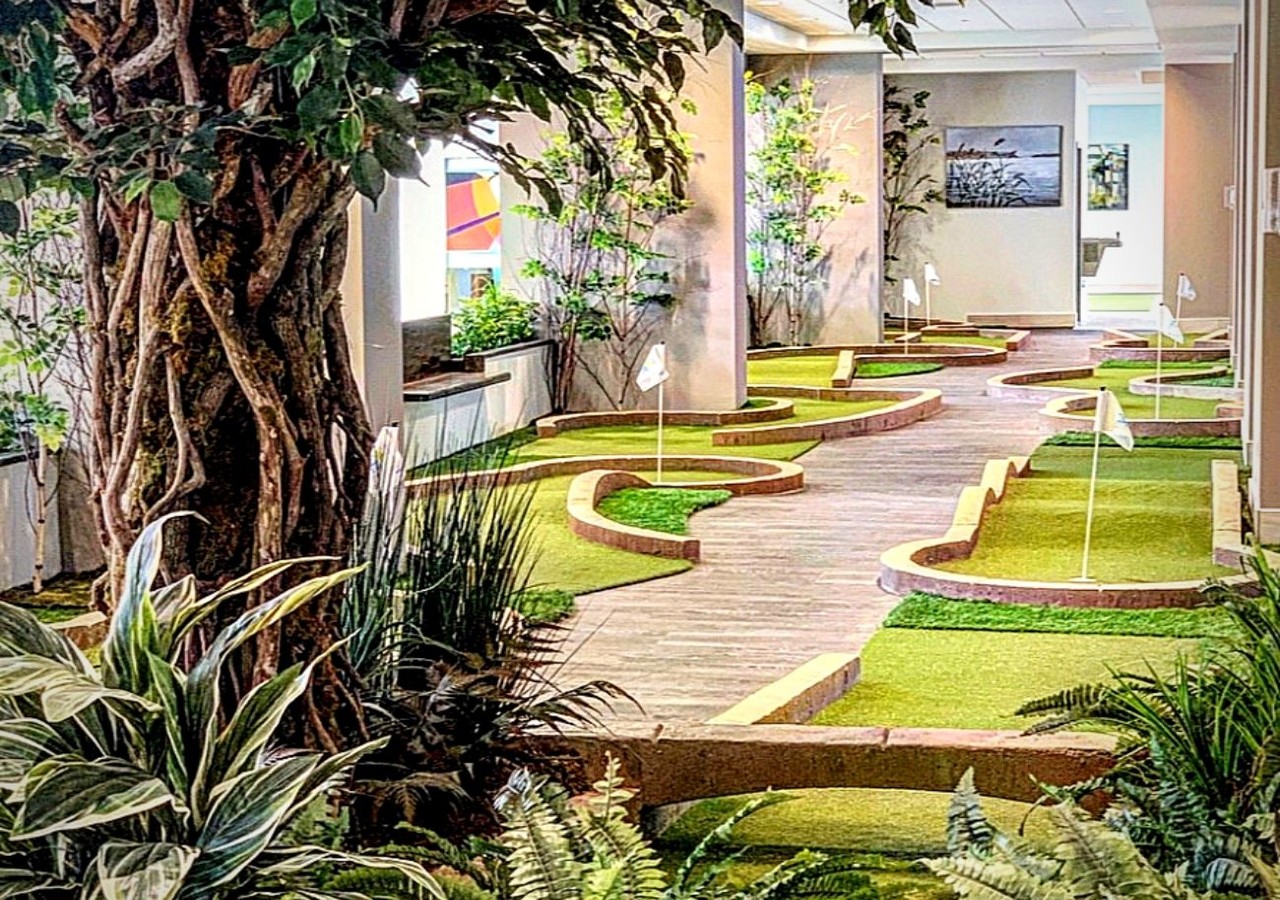 Manoir St-Léonard Minigolf intérieur