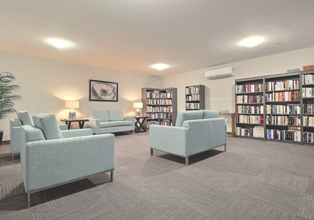 Résidence des Bâtisseurs Manoir Sully bibliothèque