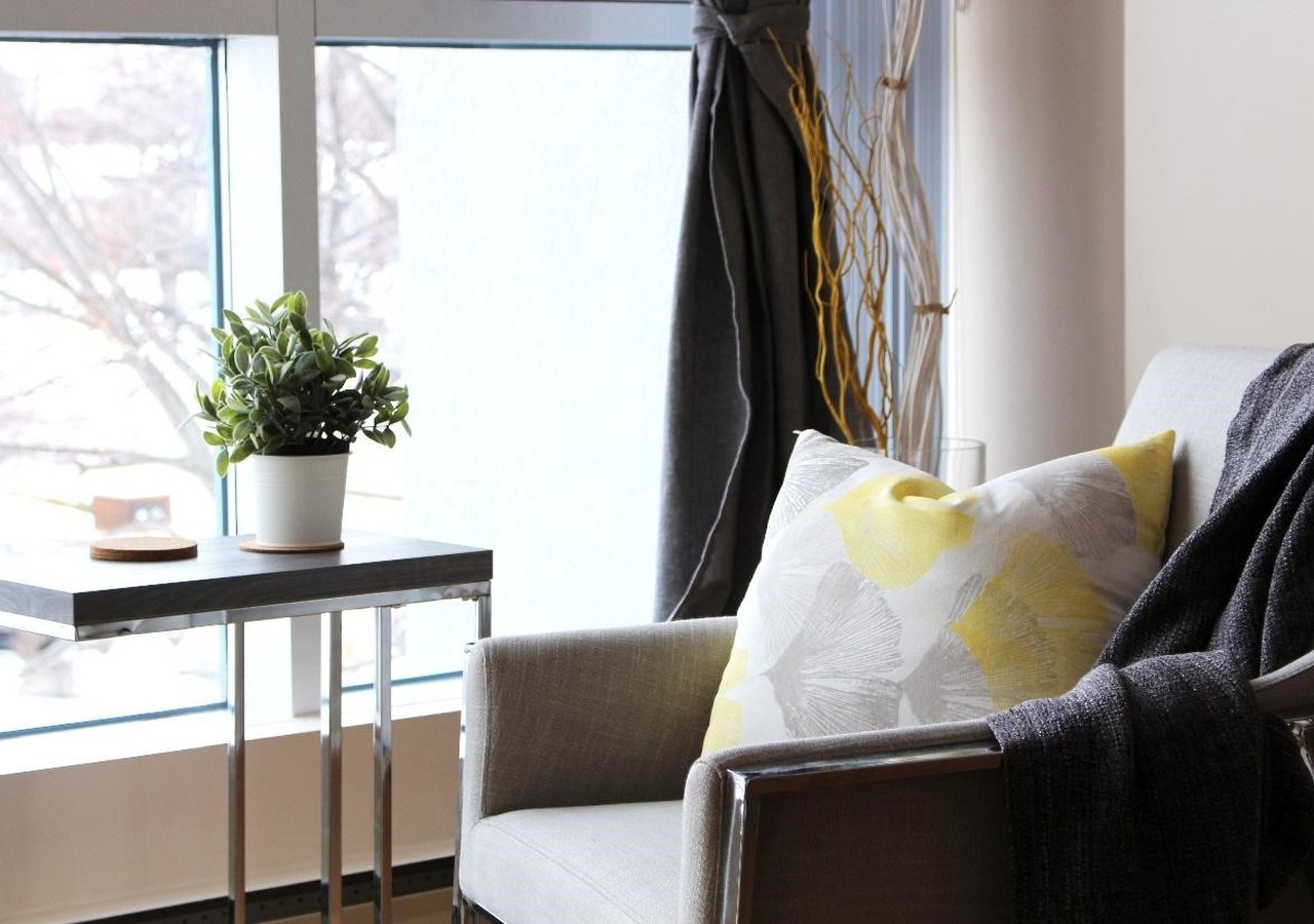 Manoir Boucherville Appartement avec grandes fenêtres