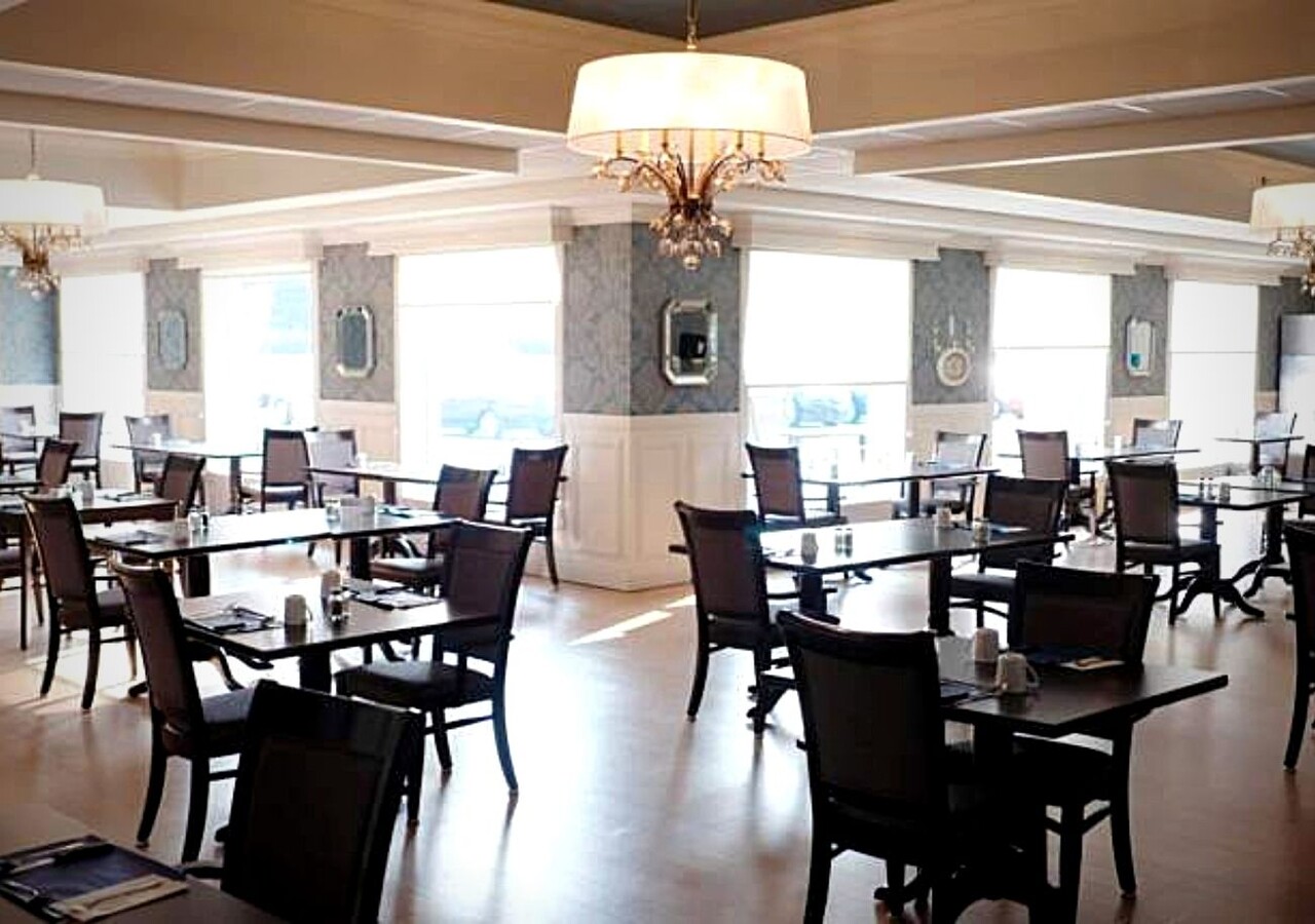 Salle à manger lumineuse