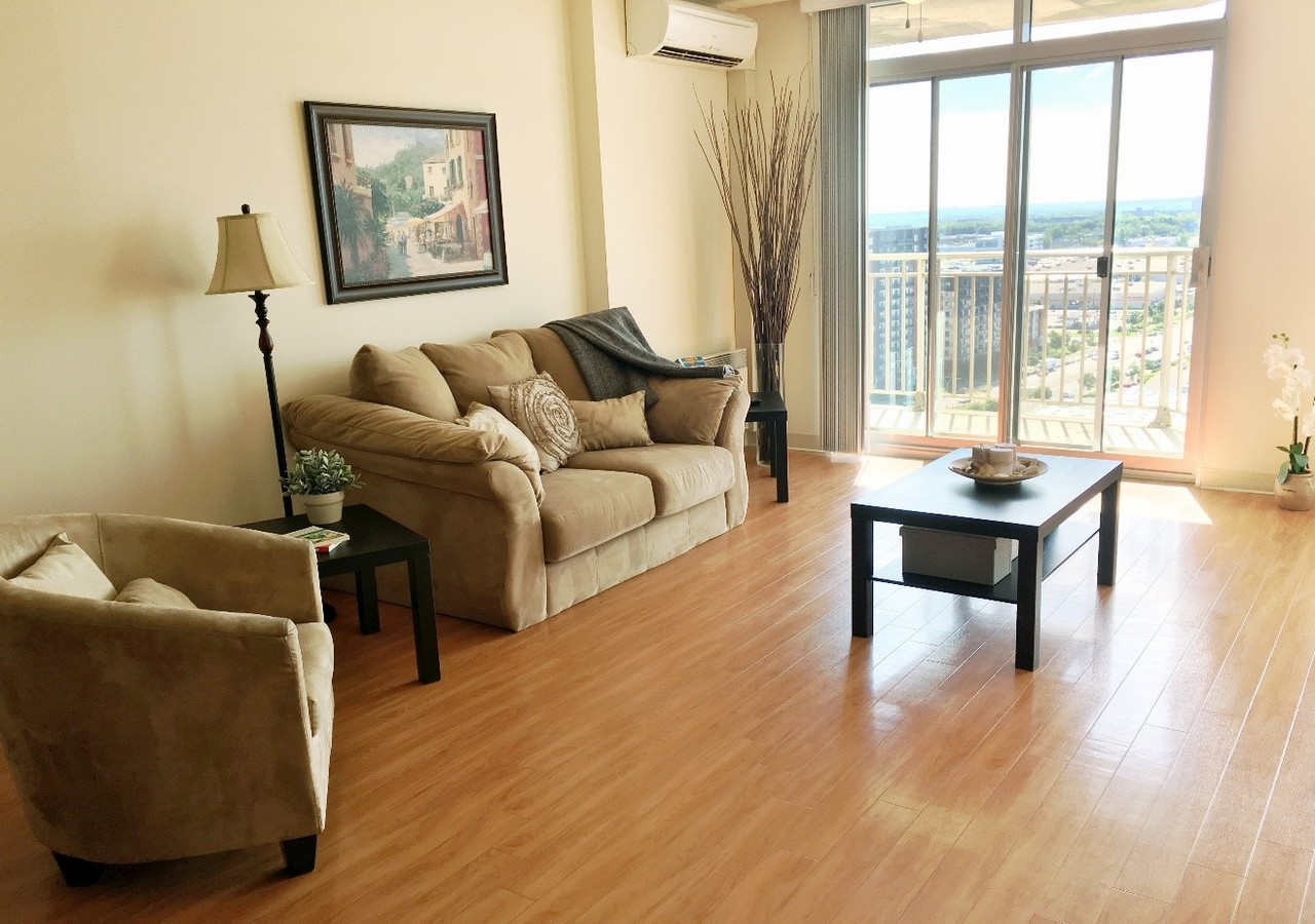 Manoir Laval Appartement avec balcon privé