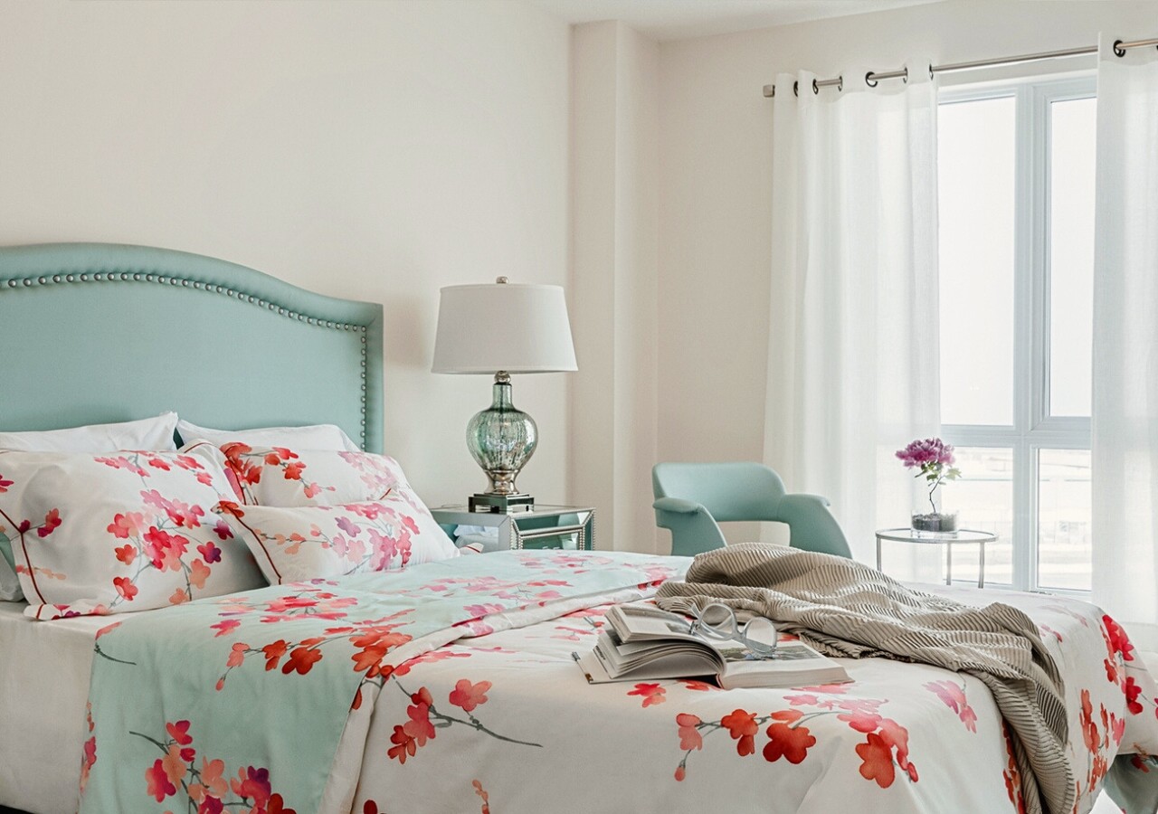 Le Félix Vaudreuil-Dorion bedroom