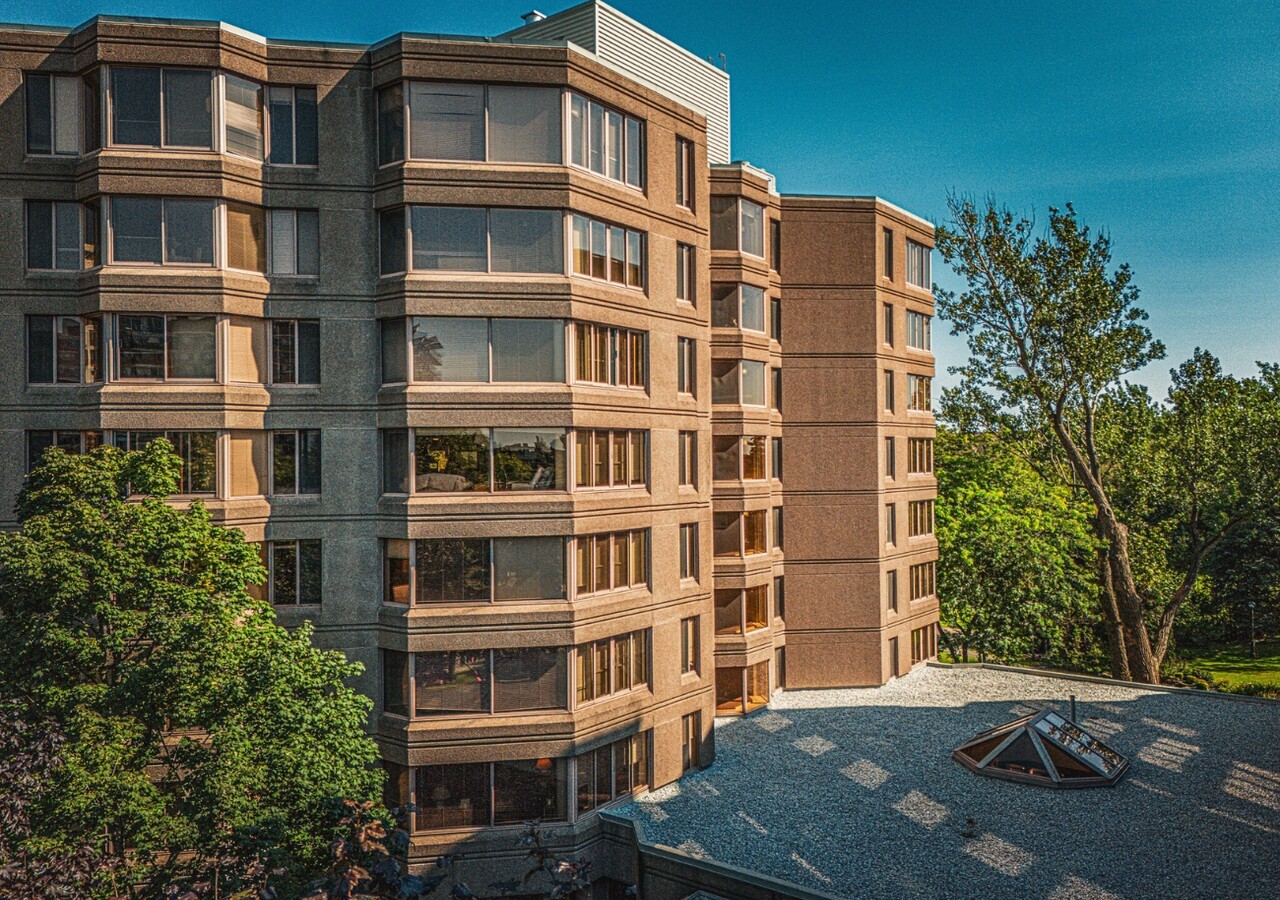 Le Waldorf building
