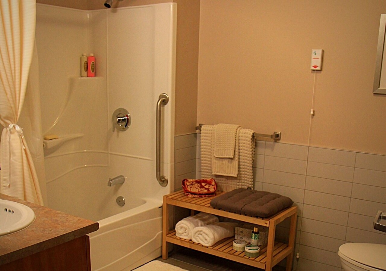 Manoir Claudette Barré salle de bain