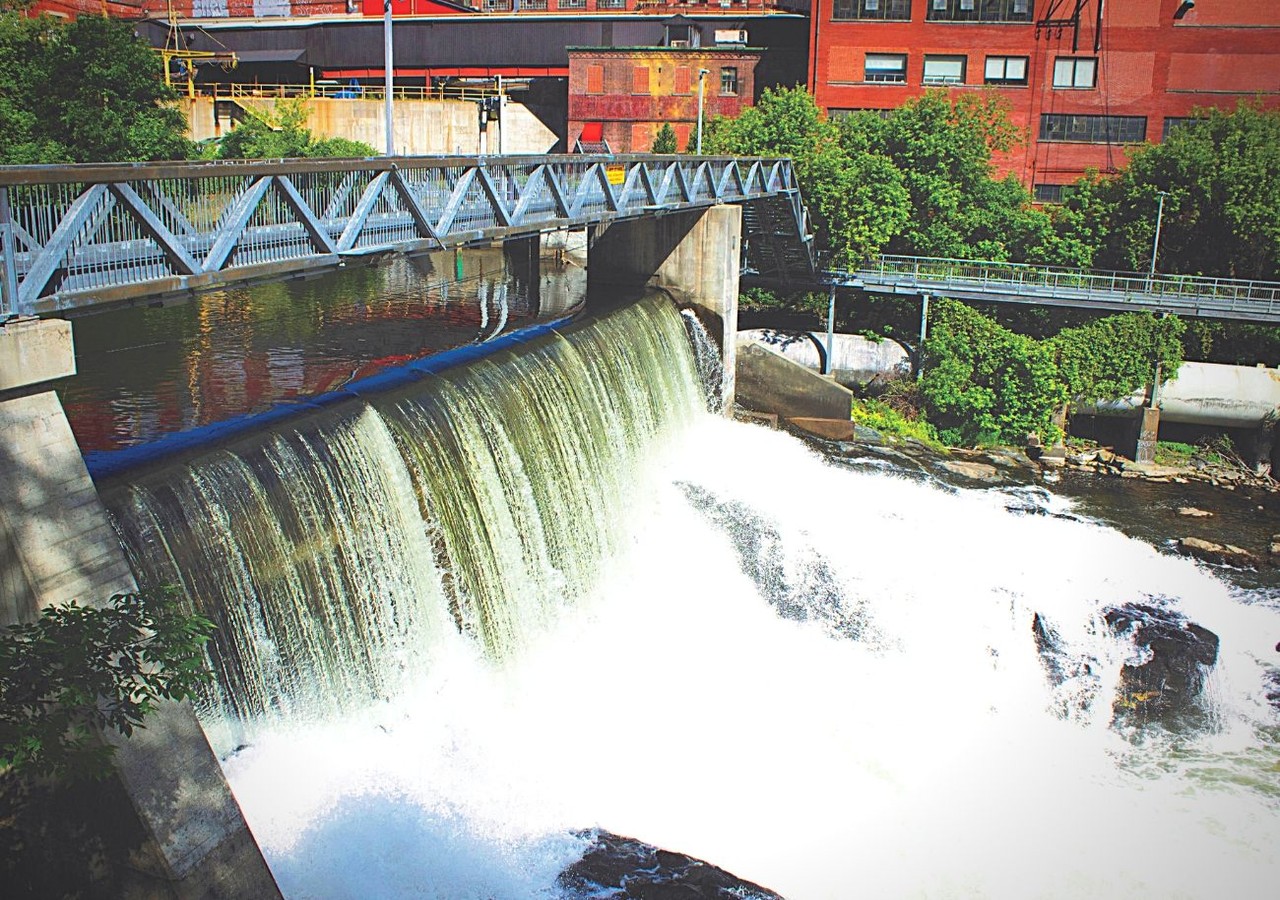 Manoir du Musée Les magnifiques chutes de la rivière Magog