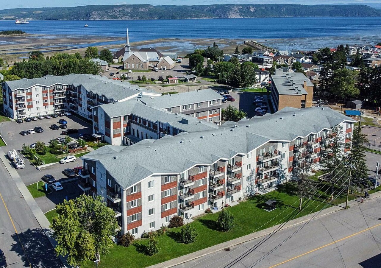 Résidence des Bâtisseurs St-Alexis bâtiment