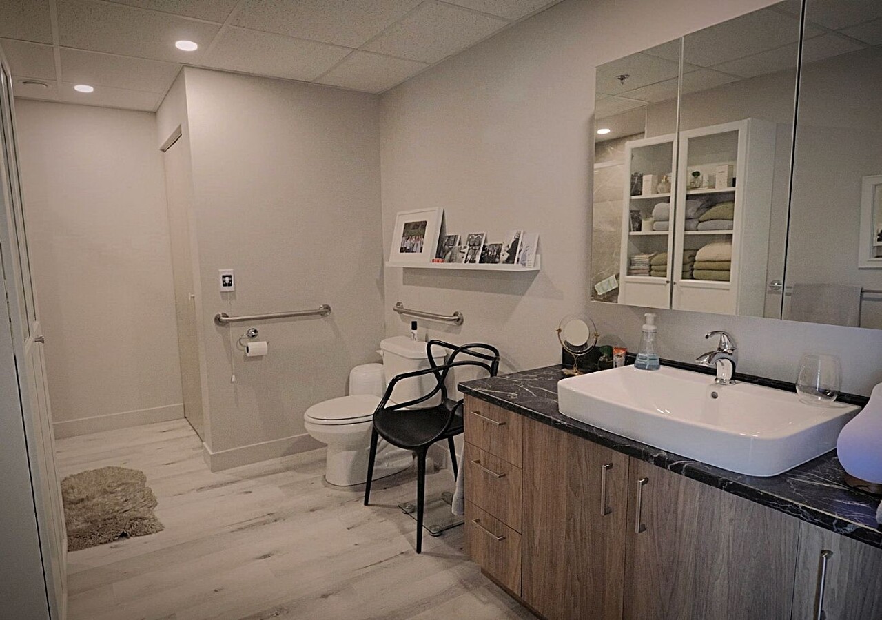 Adapted bathroom