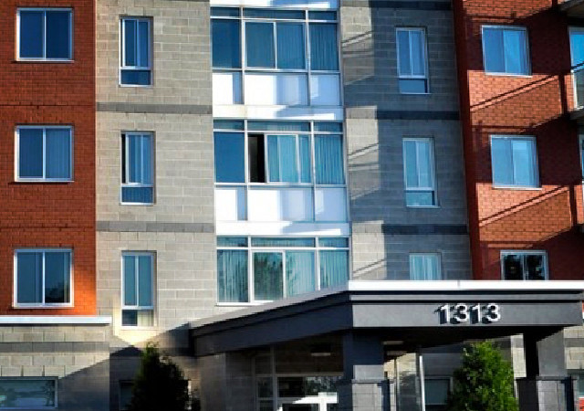 Le 1313 Chomedey – photo 1
