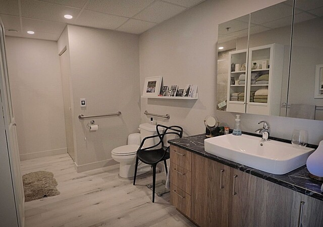 Adapted bathroom